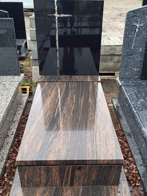GNEJS-MONUMENTAL-BLACK