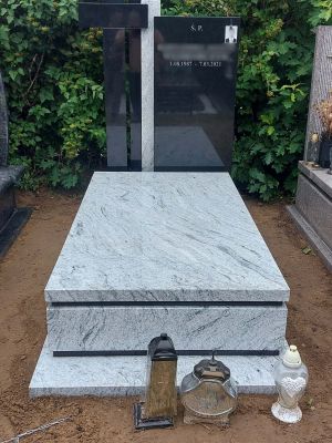 VISCOUNT WHITE + MONUMENTAL BLACK (4) - 1